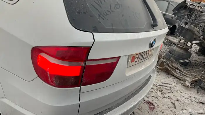 bmw x5 قطع غيار فقط 24