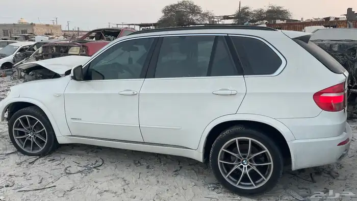 bmw x5 قطع غيار فقط 1