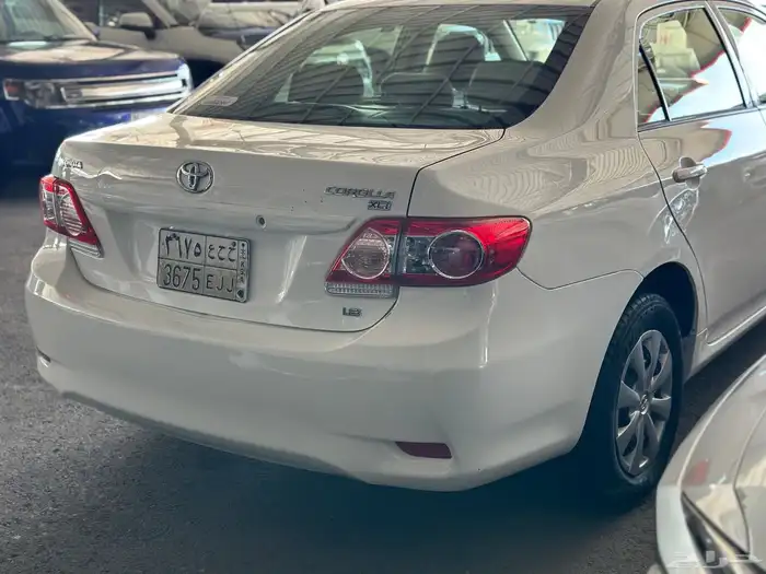 تويوتا كورلا 2013 ستاندر 8