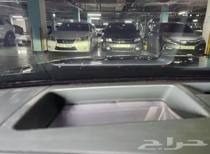 ازيرا جرافيتي 2.5 بنزين 2023 تم البيع 7