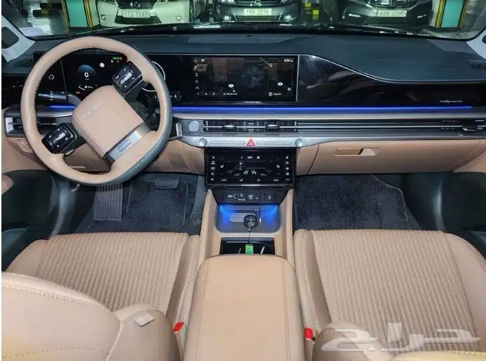 ازيرا جرافيتي 2.5 بنزين 2023 تم البيع 9