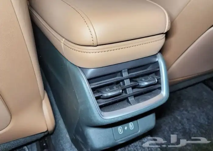 ازيرا جرافيتي 2.5 بنزين 2023 تم البيع 18