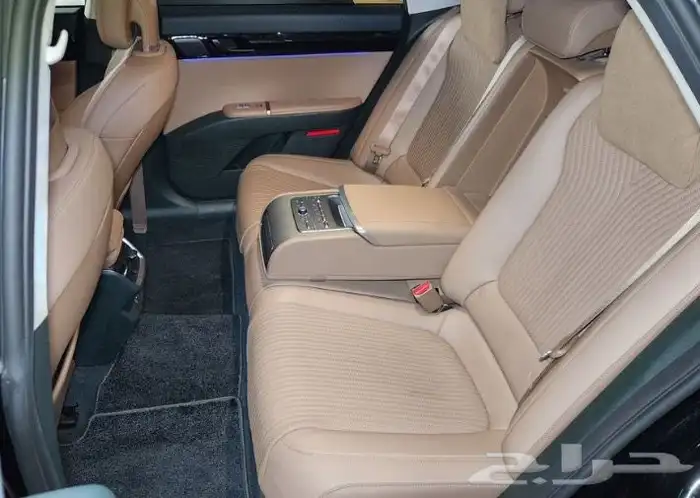 ازيرا جرافيتي 2.5 بنزين 2023 تم البيع 8