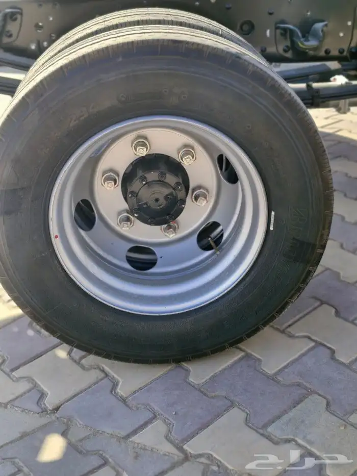 ايسوزو دينا 4.95 م 12