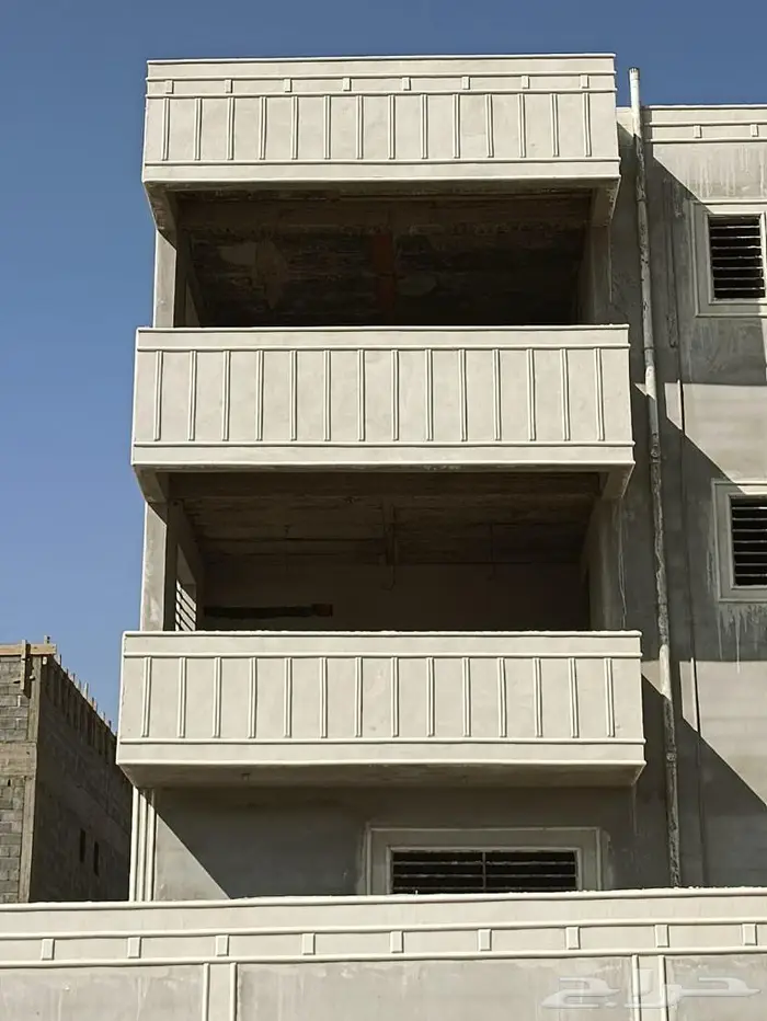 معلم ديكورات خريجه 23