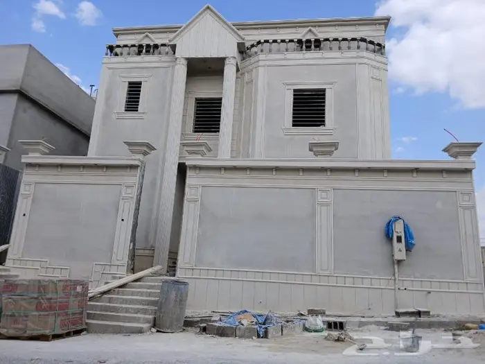 معلم ديكورات خريجه 18