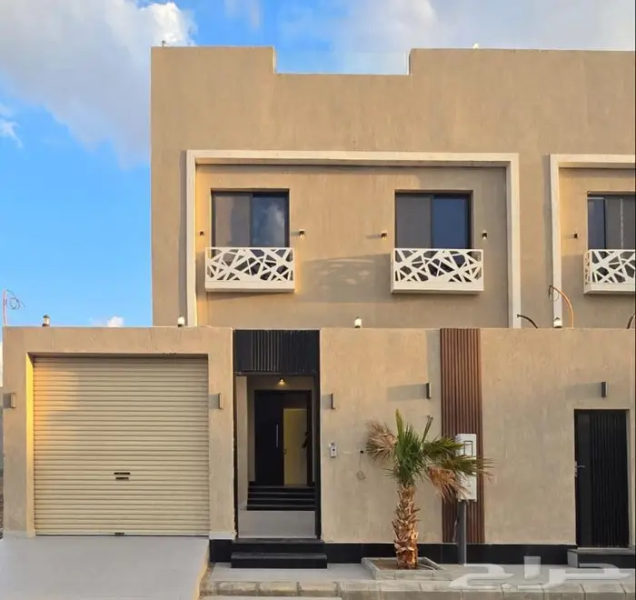 فيلا فاخرة للبيع بحي الرياض جدة 0