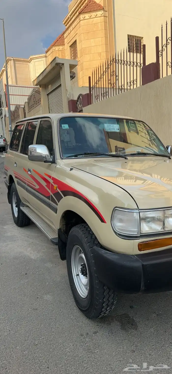 صالون 1997 تويوتا لاندكروزر 1