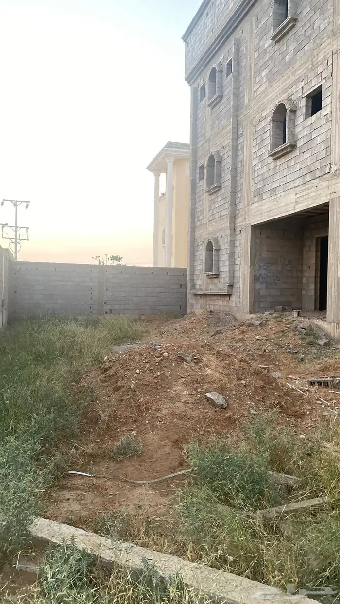 عماره استثمارية مسلح للبيع في مخطط المحله الجديده 3