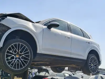 قطع غيار بورش كايين موديل 2021 3