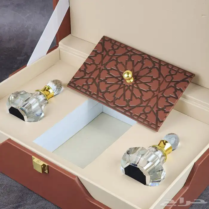 علبة هدية فاخرة من الجلد 30