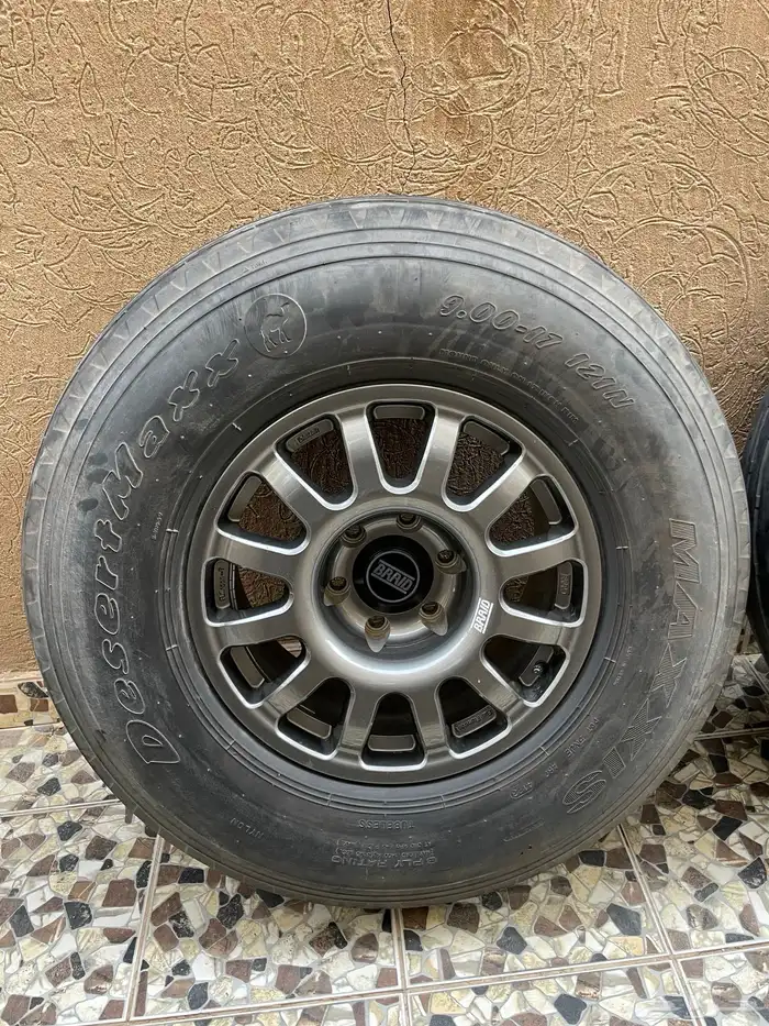 للبيع كفرات بالون ماكسس و جنوط BRRID اصلي جديده 1