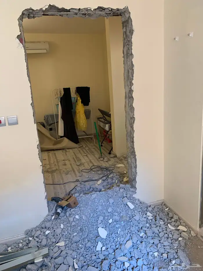 أعمال تكسير جهاز كاشف اعمدة أرضيات اسقف جدران ابواب ترميمات 0