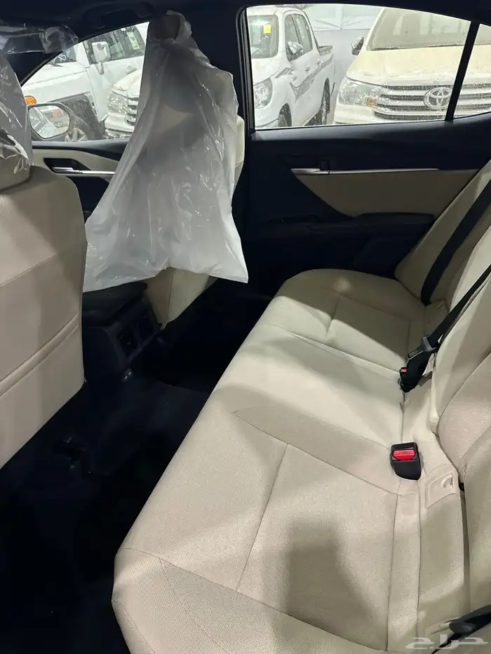 كامري 2025 فتحه بنزين فئة LE اصفار سعودي السعر125 34