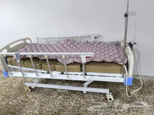 سرير طبي كهربائي 2