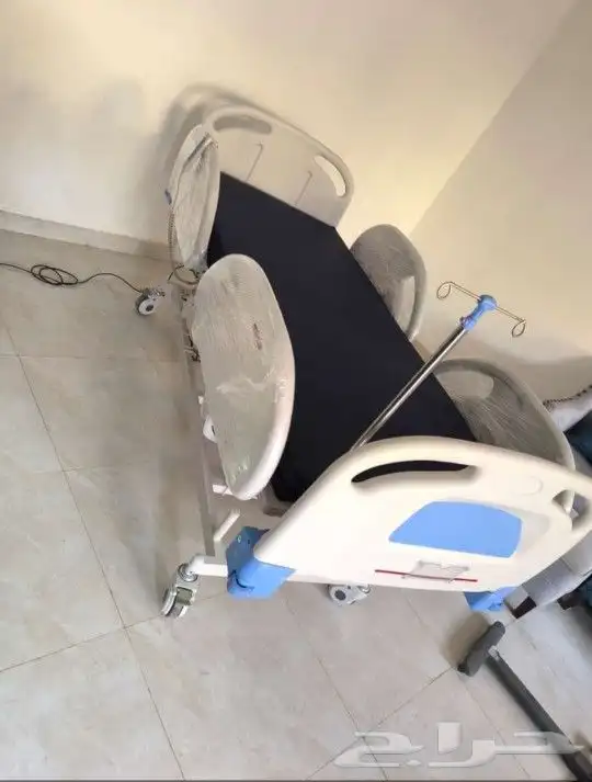سرير طبي كهربائي 1