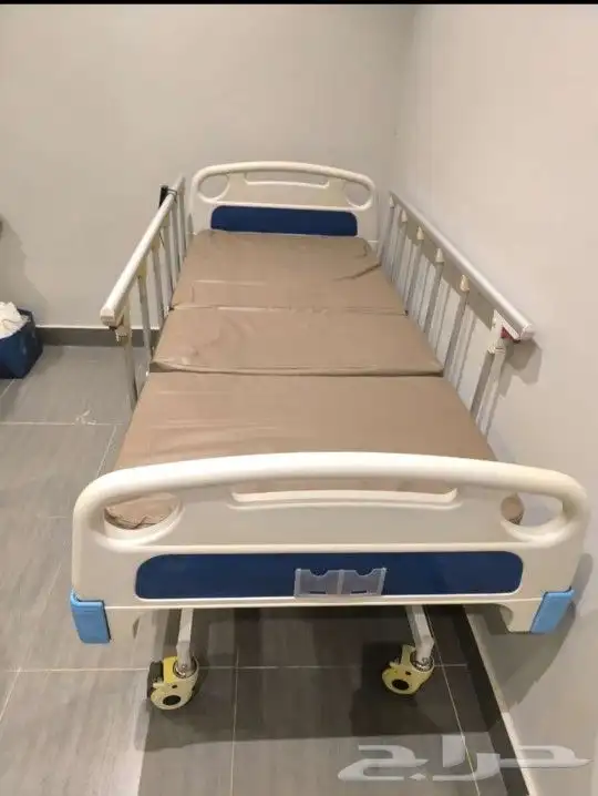 سرير طبي كهربائي 0