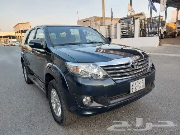 فورتشنر 2015 عداد قليل تم البيع تم البيع 5