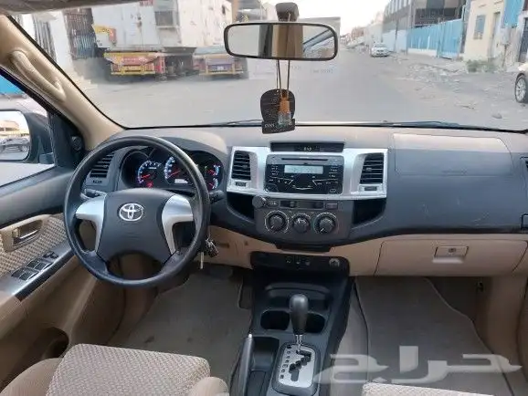 فورتشنر 2015 عداد قليل تم البيع تم البيع 20