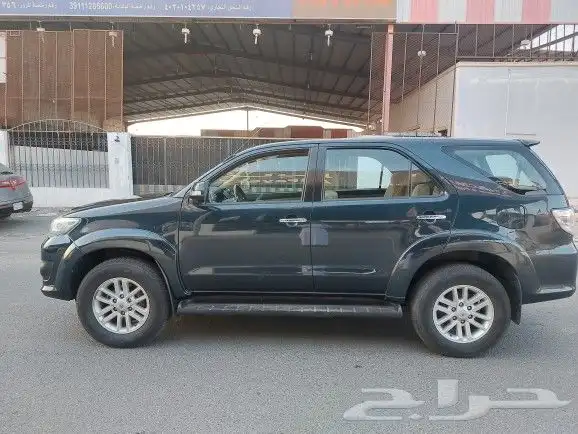 فورتشنر 2015 عداد قليل تم البيع تم البيع 6