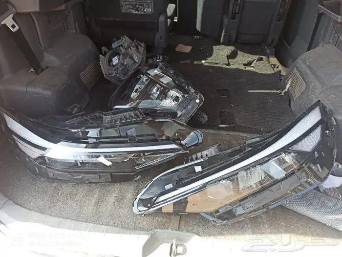 يوجد لدينا شمعات النترا 24 1