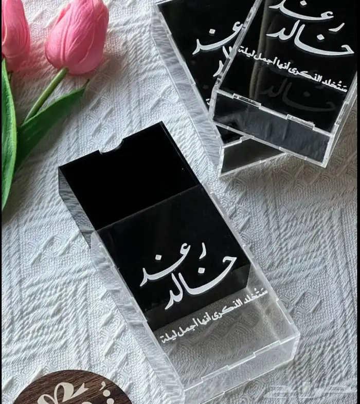 علب اكرلك واستاندات تفصيل حسب الطلب 2