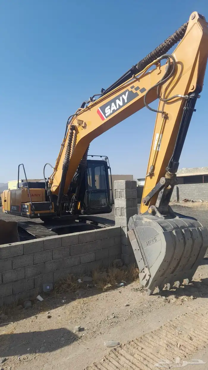 بوكلين صني مستورد 2022 جديد آخو الصفر ممشى 1200 ساعه 2