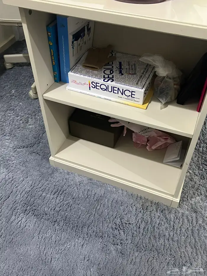 مكتب دراسي لون بيج 1