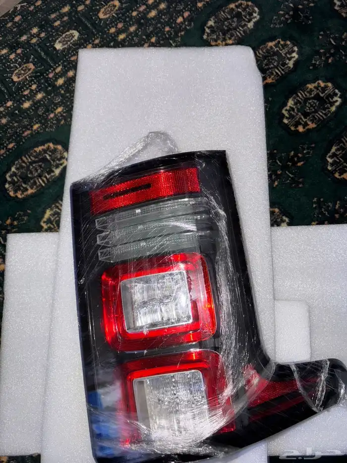 شمعات رنج روفر امامية وخلفية وشاشة تكييف جميع القطع اصلية 3