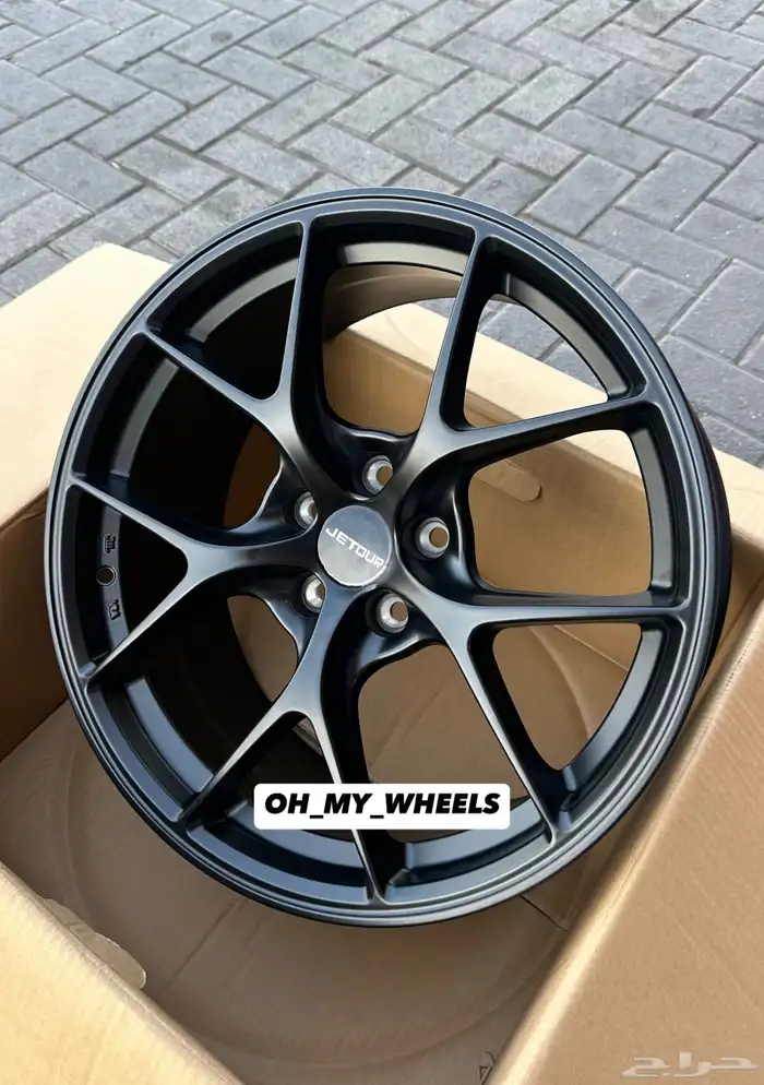 جنوط جيتور T2 مقاس 18 مع كفرات بالون 5