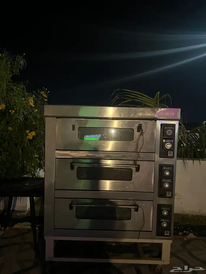 فرن فطاير ومعجنات وبيتزا وحلا وبيكري   عجانة كبيره كهربائي 3