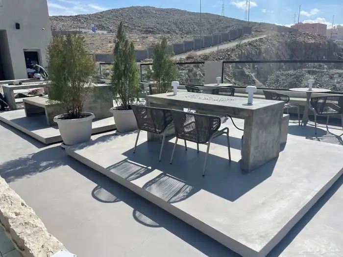 طاولات خارجية خرسانة 1