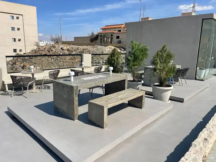 طاولات خارجية خرسانة 0