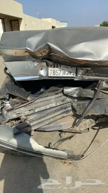 فورد فكتوريا 2004تشليح للبيع قطع غيار 4