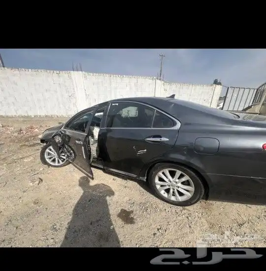 تشليح لكزس اي اس 350 2011 بيع قطع غيار فقط في تشليح العميد 0