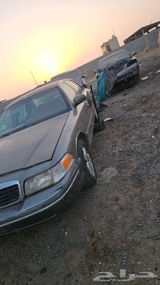 فورد فكتوريا 2004تشليح للبيع قطع غيار 3