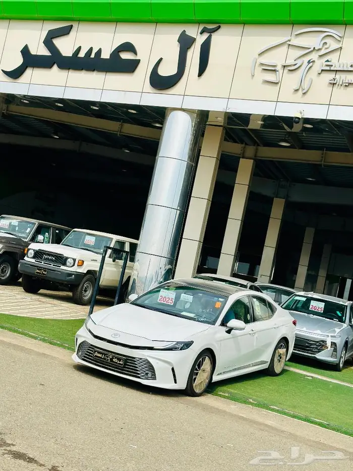 تويوتا كامري جراندي 2025 بنزين متوفر جميع الالوان 0