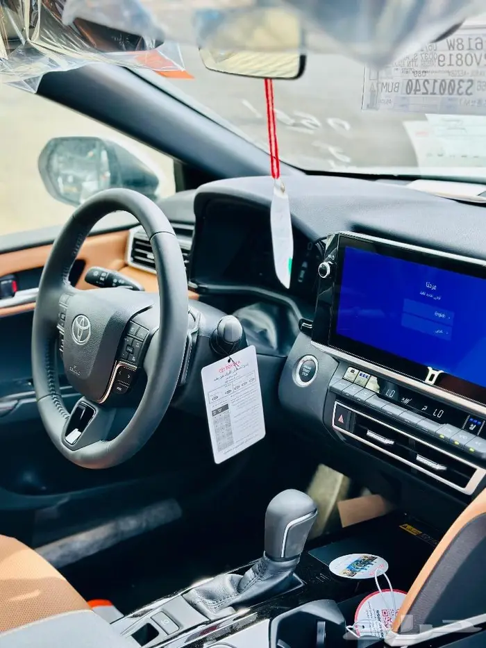 تويوتا كامري جراندي 2025 بنزين متوفر جميع الالوان 2