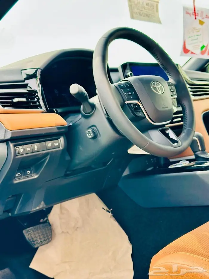 تويوتا كامري جراندي 2025 بنزين متوفر جميع الالوان 3