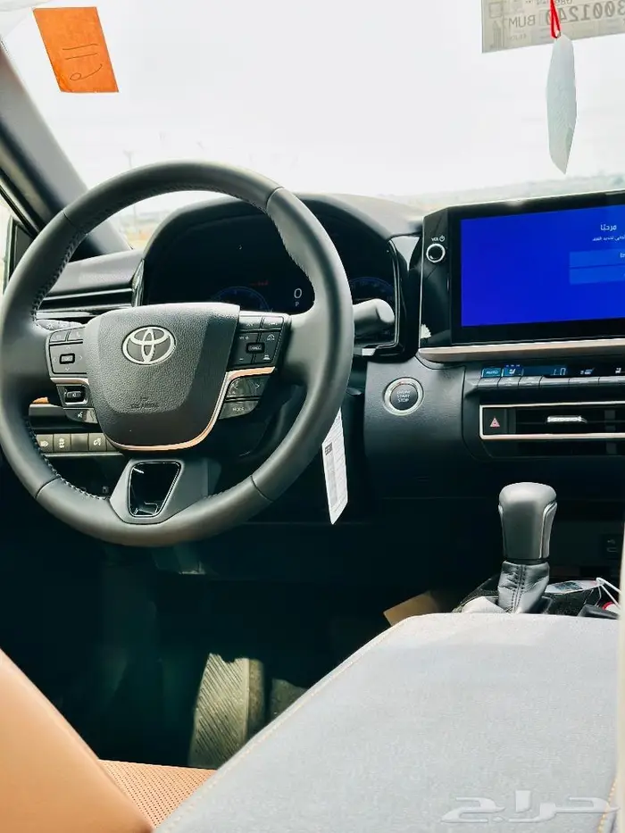 تويوتا كامري جراندي 2025 بنزين متوفر جميع الالوان 4