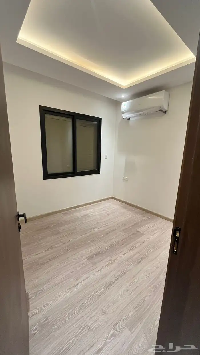 للإيجار فيلا تاون هاوس حي العارض 100.000 3