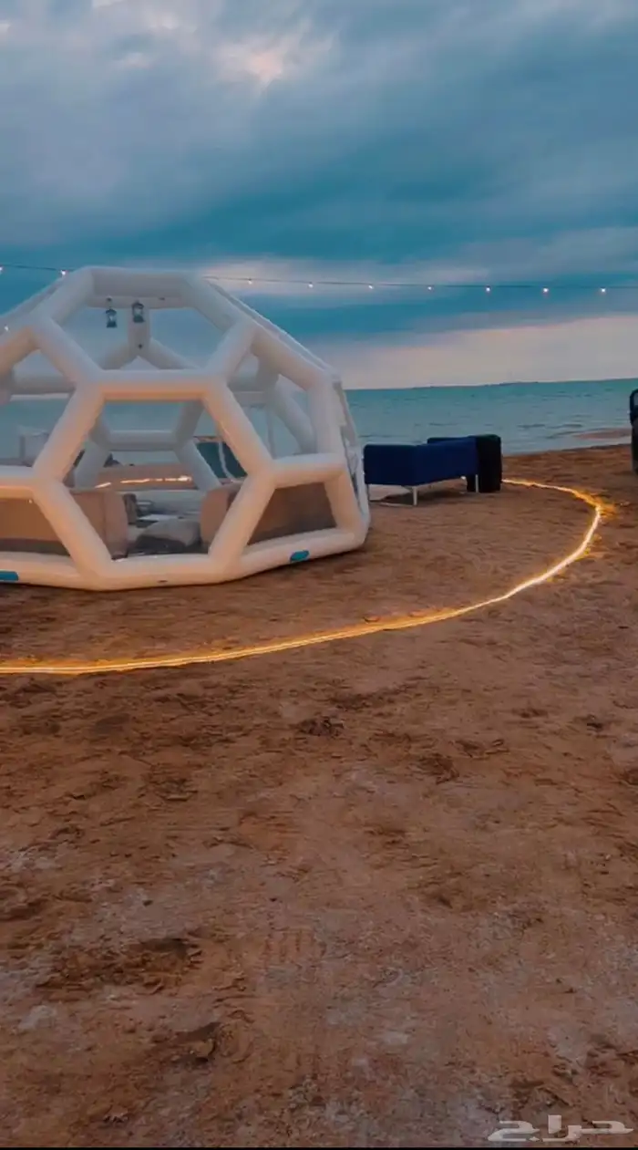 مخيم على البحر يتميز بخصوصية تامة يتسع ل 50 شخص 0