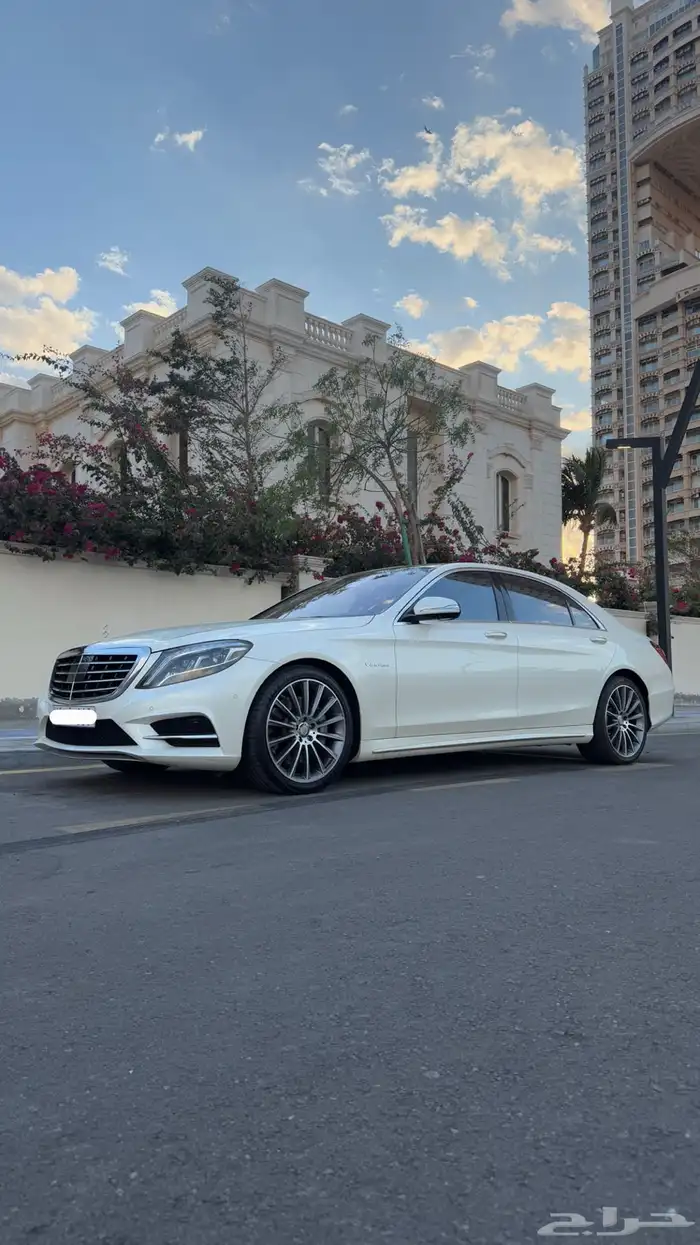 تم البيع مرسيدس S500 فل كامل 6 أزرار 2015 0