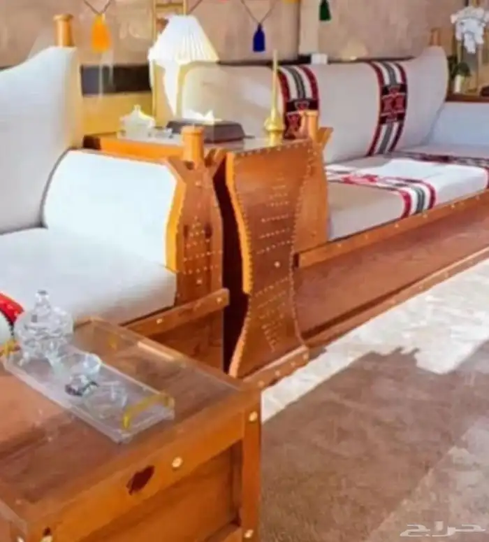 متخصصون في جلسات الخشب خارجية وداخليه 1