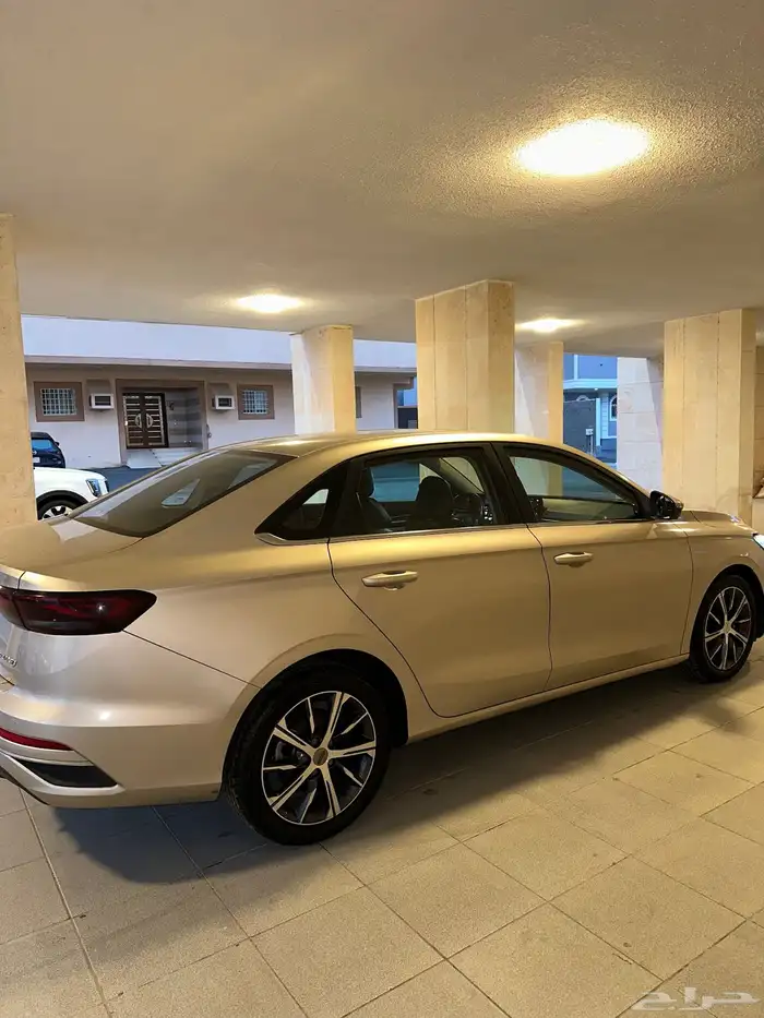 للبيع جيلي ام قراند 2023 م 1