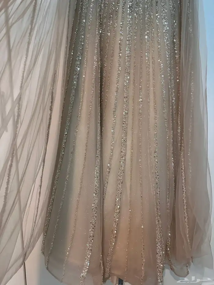 فستان ملكة للبيع من براند ( بلان بي بوتيك ) 5