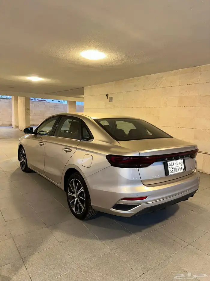 للبيع جيلي ام قراند 2023 م 3