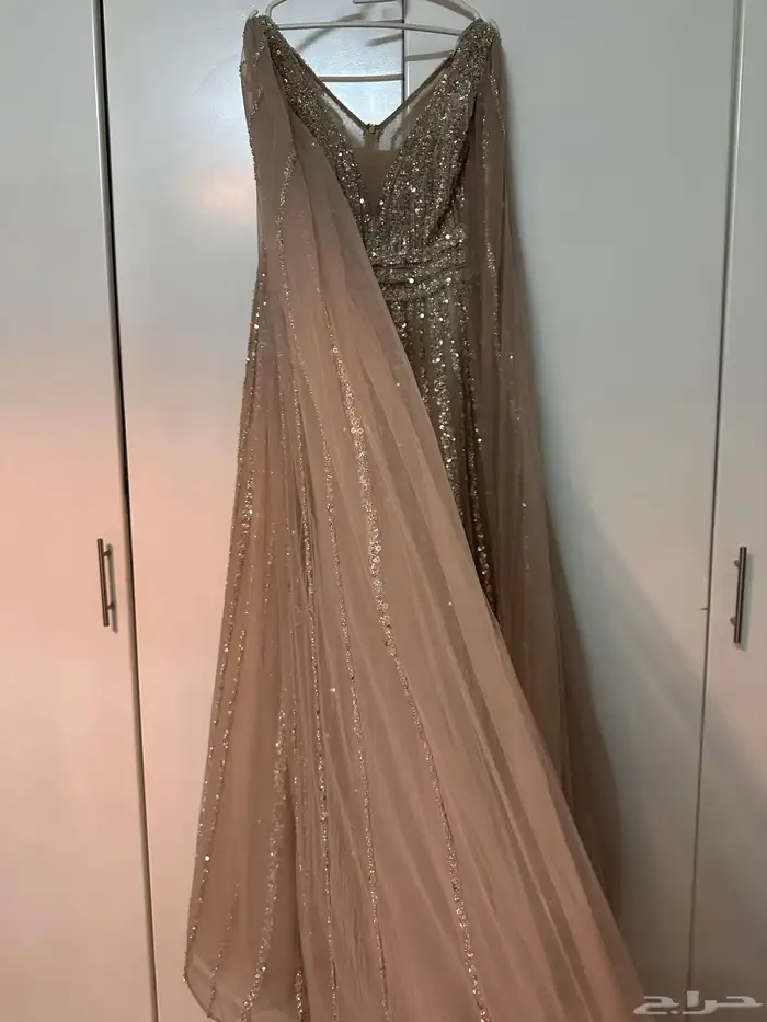 فستان ملكة للبيع من براند ( بلان بي بوتيك ) 6