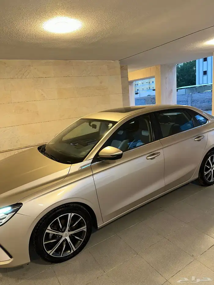 للبيع جيلي ام قراند 2023 م 5