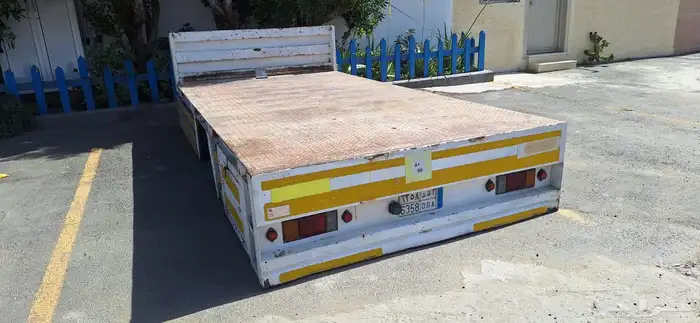 للبيع صندوق ديانا فقط 12